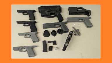 Sujeto detenido tras hallazgo de piezas de armas impresas en 3D en Suffolk