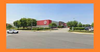 Dos hispanos arrestados en Westbury y entregados a ICE para su deportación