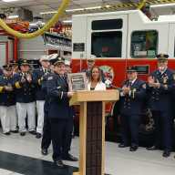 Senadora Martínez es galardonada por la Asociación de Bomberos del Estado de Nueva York