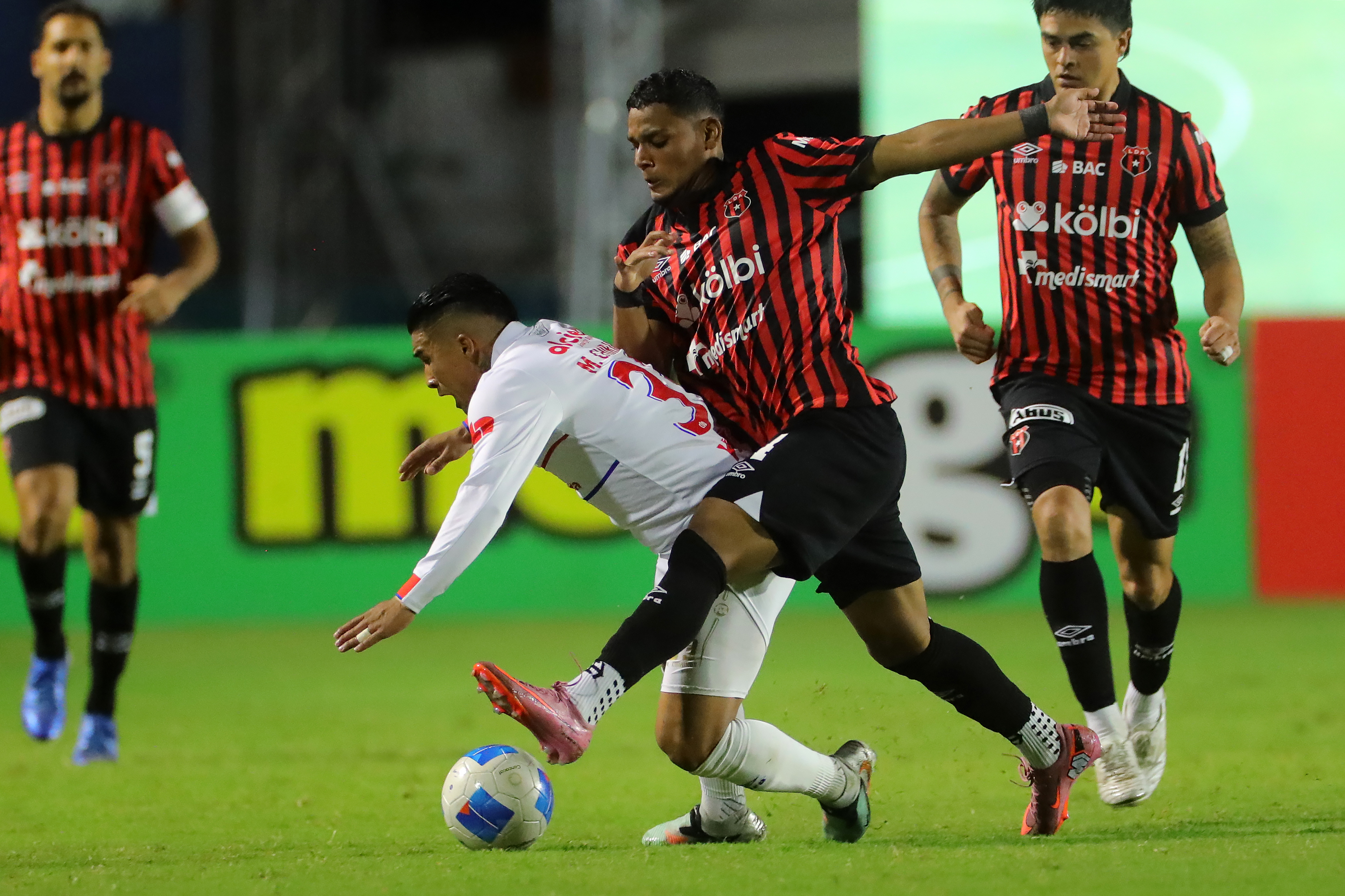 Alajuelense vs Xelajú por el título de Copa Centroamericana