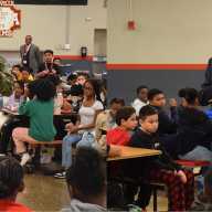 Celebran el 'Día de Agradecimiento a los Veteranos' en Edmund W. Miles Middle School