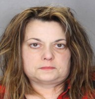 Mujer se declara culpable de narcotráfico en la dark web conocida como 'Mama Knows Brown'