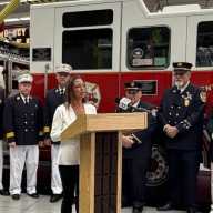 Ley patrocinada por senadora Martinez protege la exención del impuesto a la propiedad para familias de bomberos y trabajadores de ambulancias fallecidos