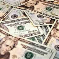 El salario mínimo aumentará a 17 dólares por hora en NYC, Long Island y Westchester