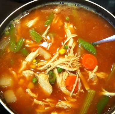 Sopa de pollo - Platos calientes contra el frio.