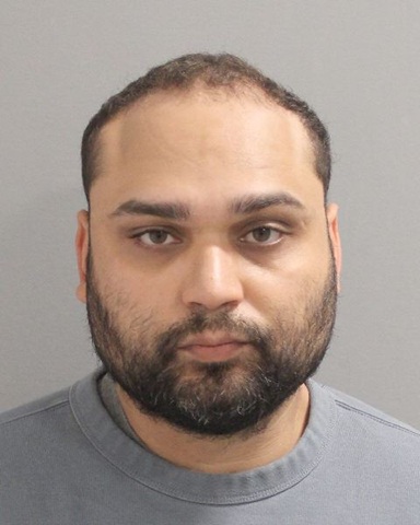 Hispano detenido en Nassau por pagar con billetes falsificados