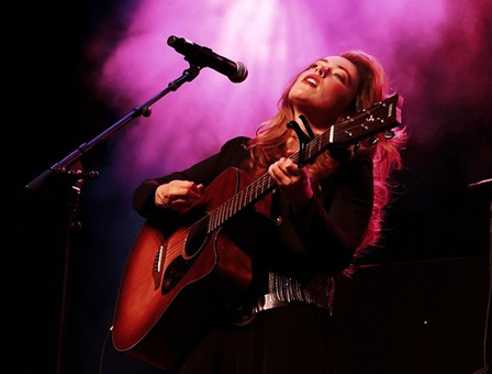 Vívelo LI : Lydia von Hof cantará en el Salón de la Fama