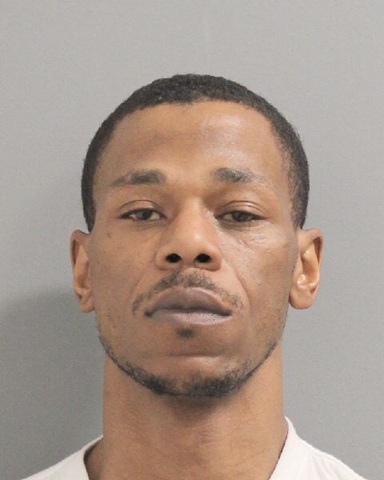 Sujeto arrestado tras robar banco en Hempstead