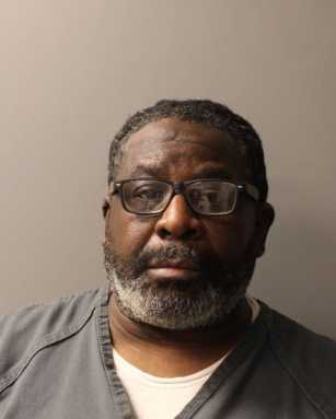 Hombre de Patchogue declarado culpable de agresión sexual depredadora