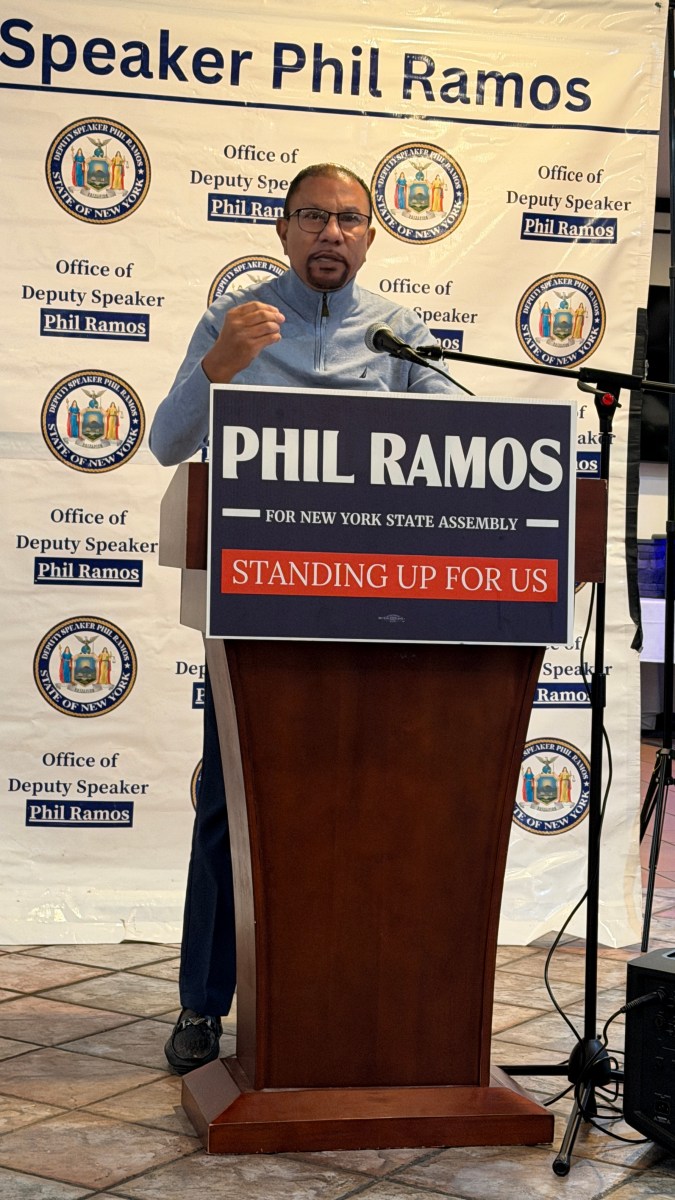 Phil Ramos lanza su campaña de reelección a la Asamblea del Estado de Nueva York