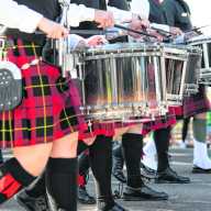Desfiles de San Patricio celebran la herencia irlandesa en Long Island
