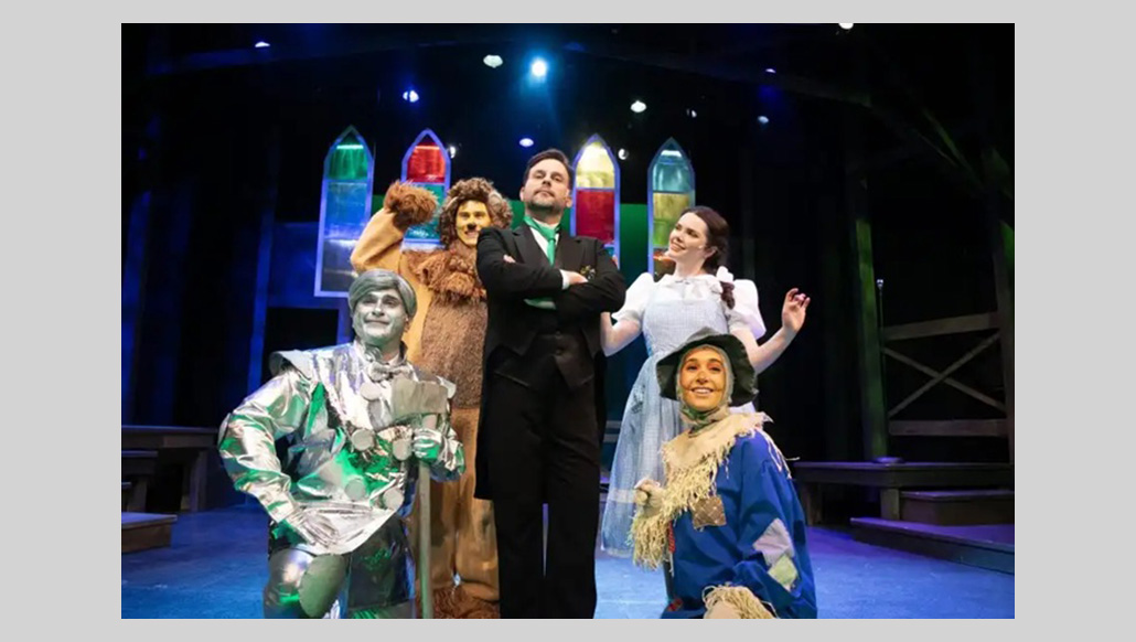 Vívelo LI : Nueva versión del cuento Las Aventuras de Dorothy en Oz