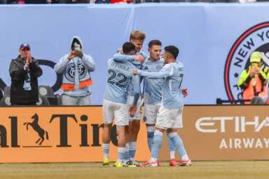 NYCFC arrolla 5-0 al Orlando City en gran debut en casa