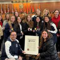 Rinden homenaje a las Lady Cyclones de RVC, campeonas de vóley del estado de Nueva York