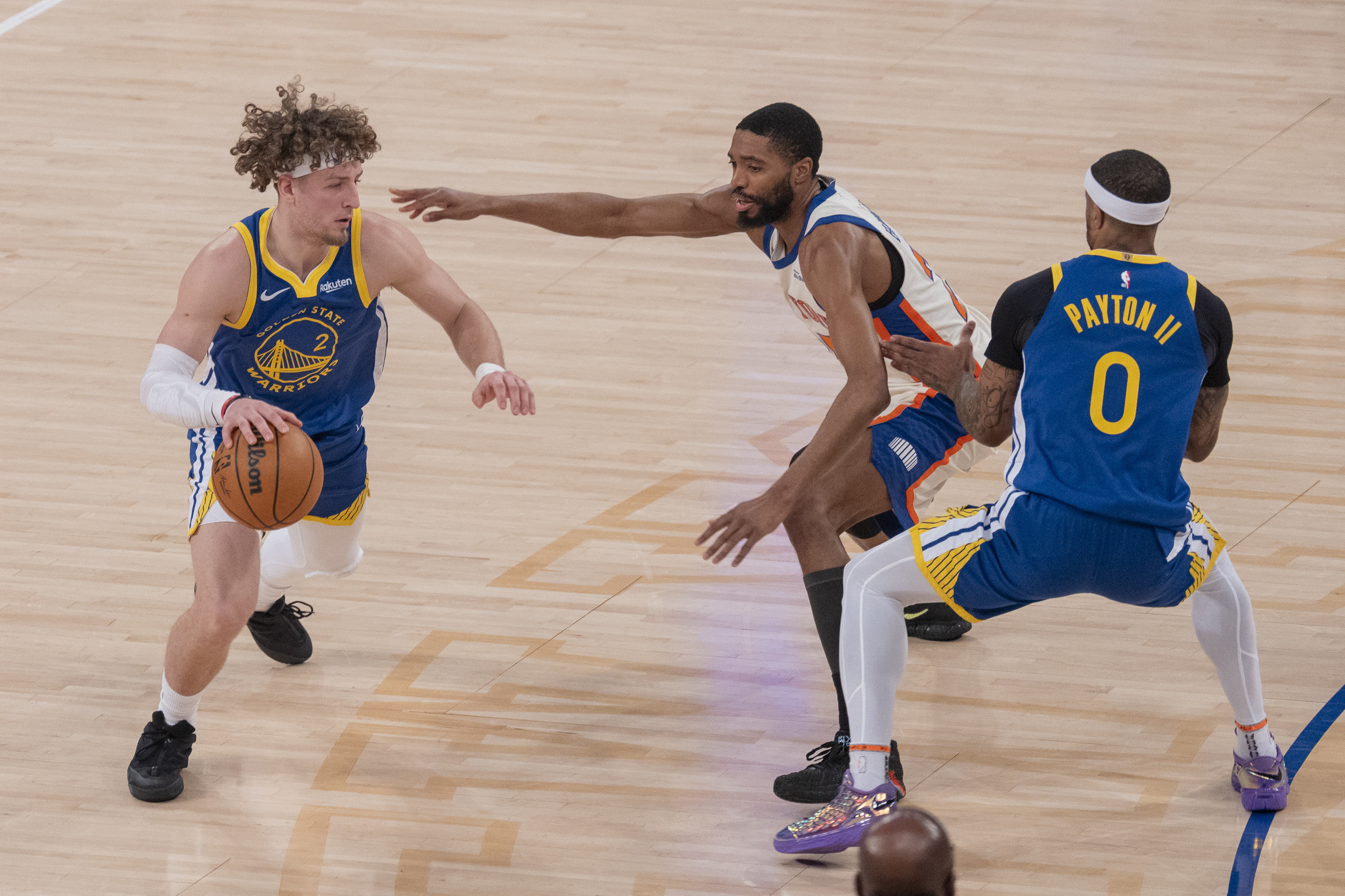 NY Knicks remontan 21 puntos y vencen a Warriors en Madison Square Garden