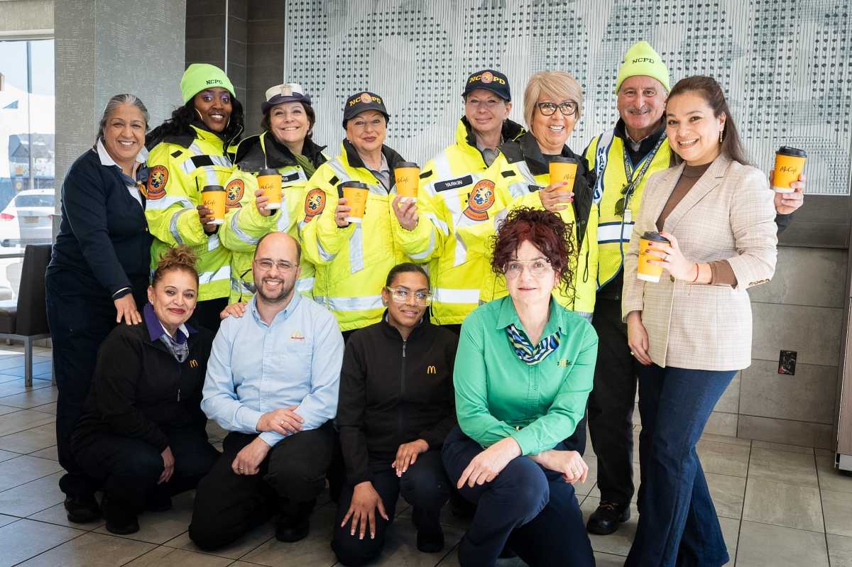 McDonald’s reconoce a los guardias de cruce locales durante la Semana de Agradecimiento en Long Island
