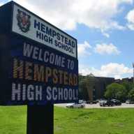 Mujer imputada por el robo de más de $3,5 millones al Distrito Escolar de Hempstead