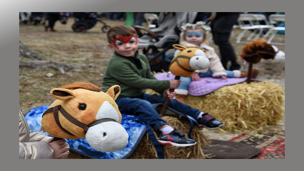 Vívelo LI : Festival de Pascua y fotos con Easter Bunny en Smithtown