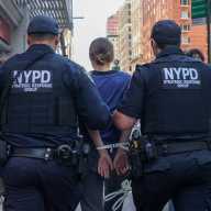 Alertan que la colaboración entre ICE y policía en Nueva York abre la puerta al abuso