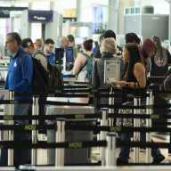 EEUU considera bloquear entrada de extranjeros en aeropuertos de ciudades "santuario"