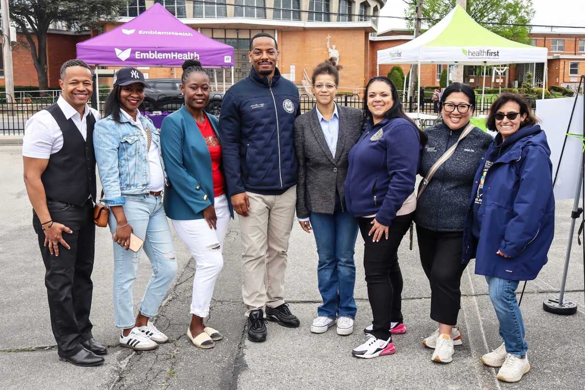 Exitosa feria de salud en Elmont organizada por legisladores Solages y Nuñez, junto con socios comunitarios
