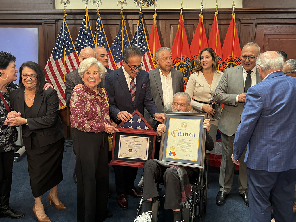 Homenaje a George Siberón destaca su legado y llamado a la defensa de la comunidad