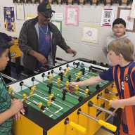 McDonald’s NY Metro lanza torneo juvenil de Futbolito inspirado en la FIFA World Cup con premios de beca de $5,000