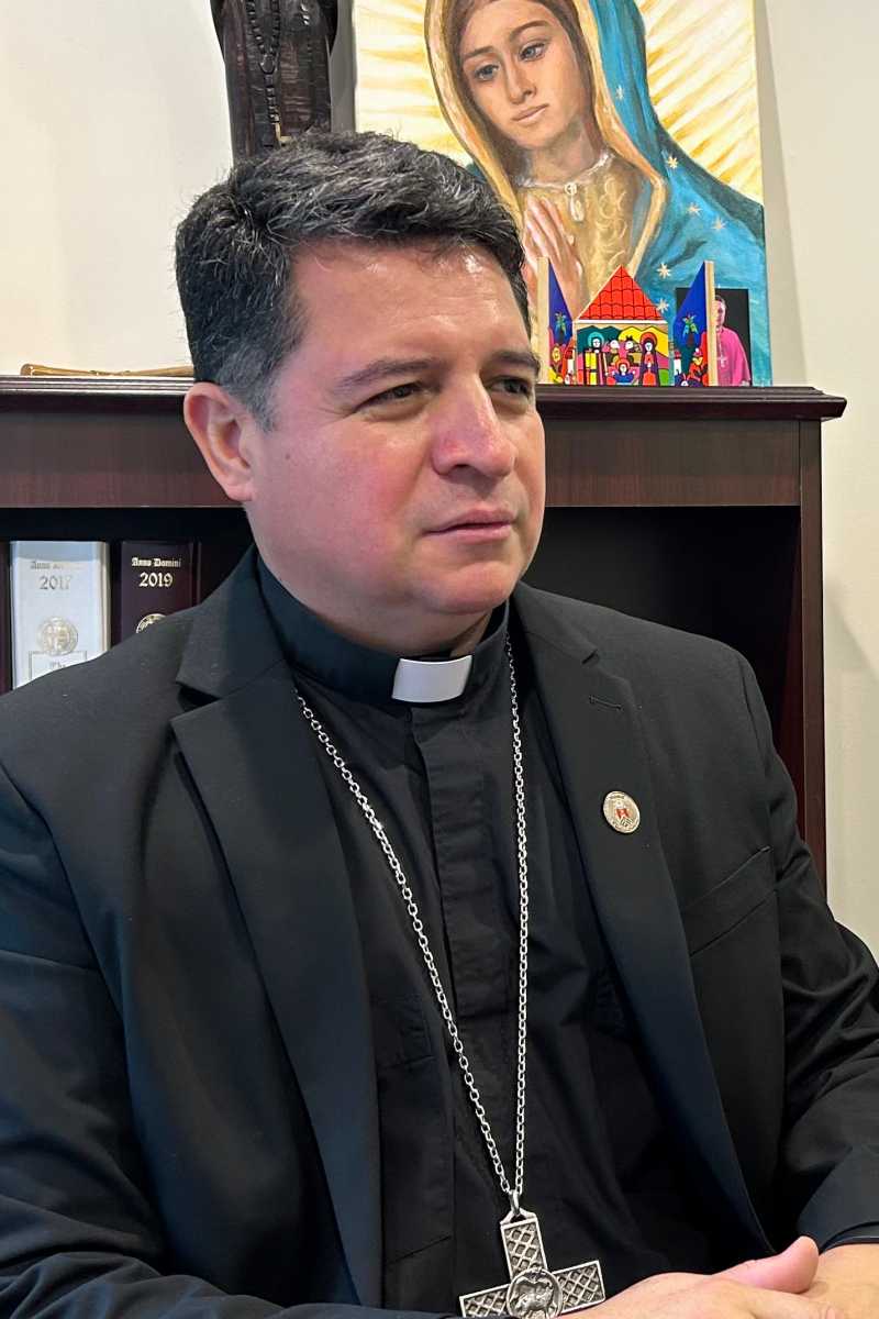 De inmigrante indocumentado a nuevo obispo nombrado por el Papa León XIV