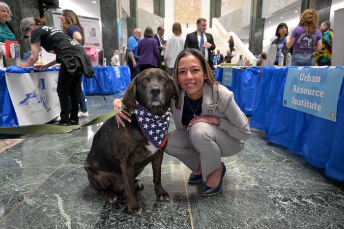 Senadora estatal Mónica Martínez impulsa legislaciones de protección animal
