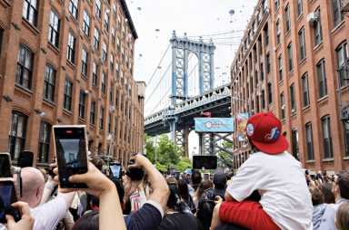 VÍVELO NY