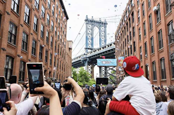 VÍVELO NY