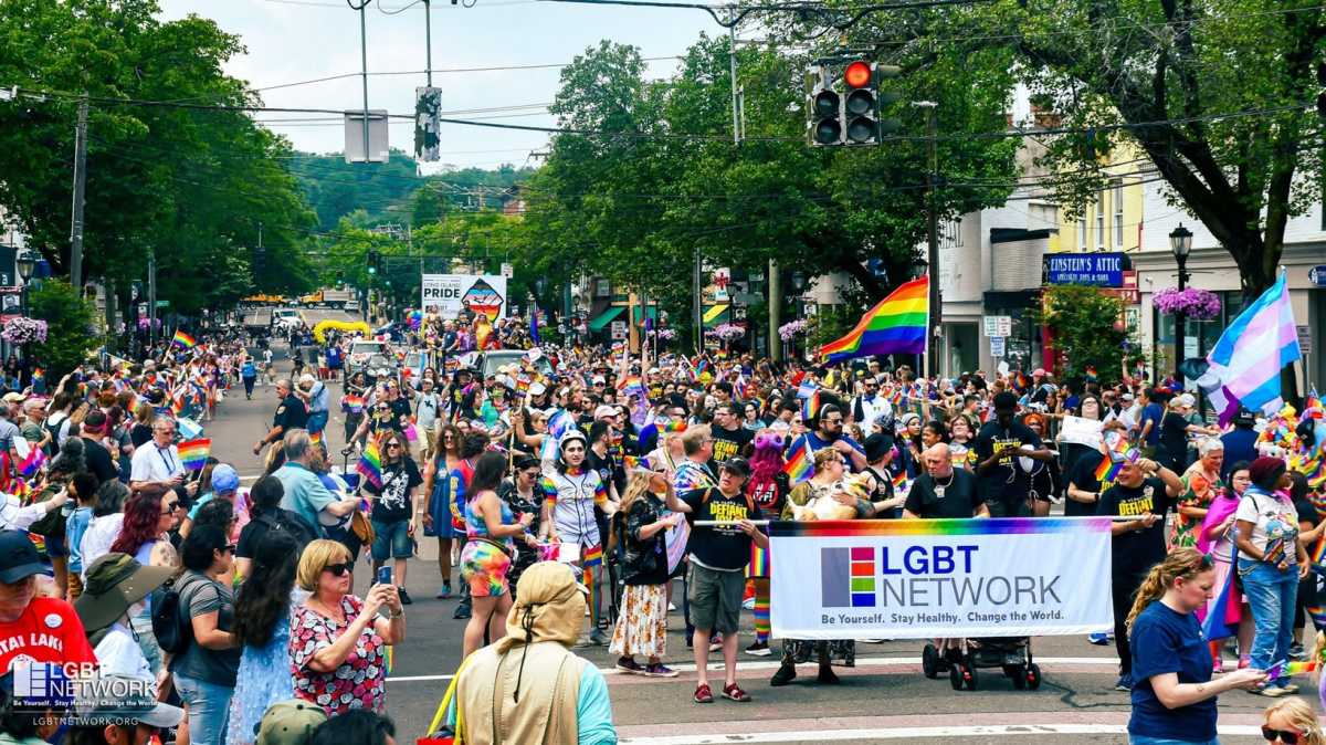 Entretenidos eventos familiares conmemoran el Mes del Orgullo en Long Island