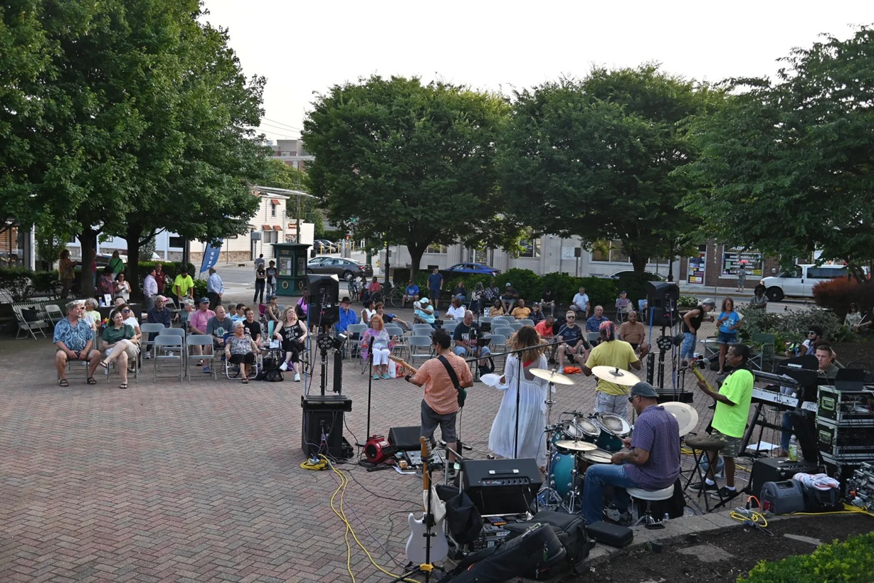 Conciertos veraniegos al aire libre en Long Island