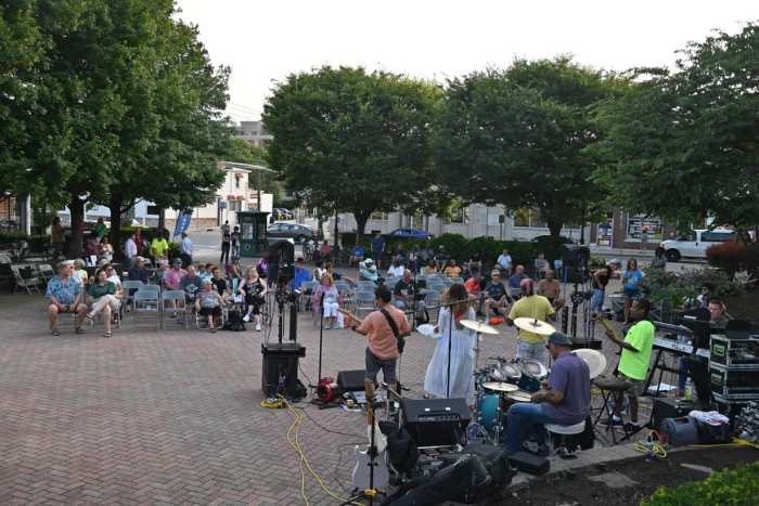 Conciertos veraniegos al aire libre en Long Island