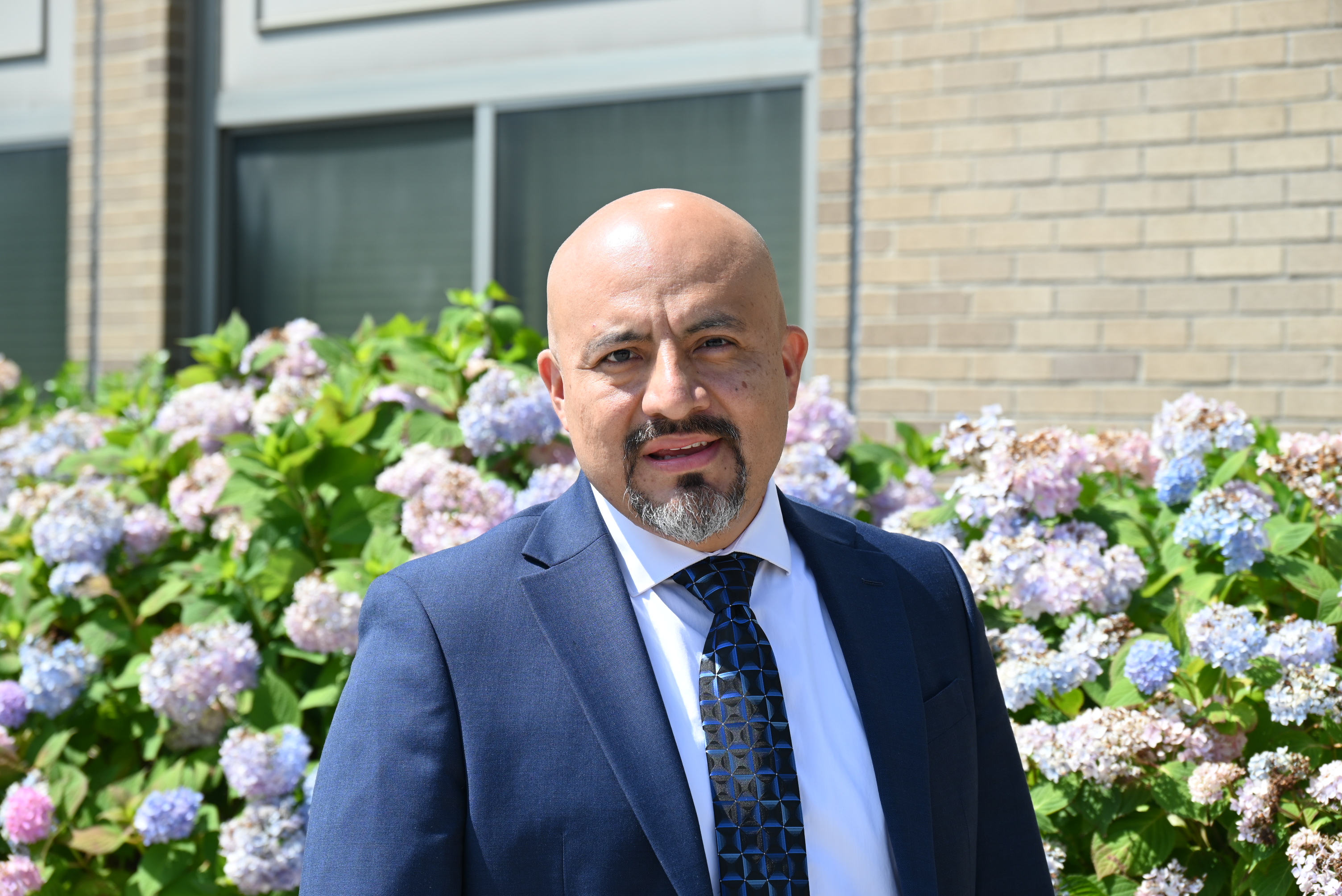 Nombran a Omar García subdirector de la Escuela Secundaria Walter G. O’Connell Copiague