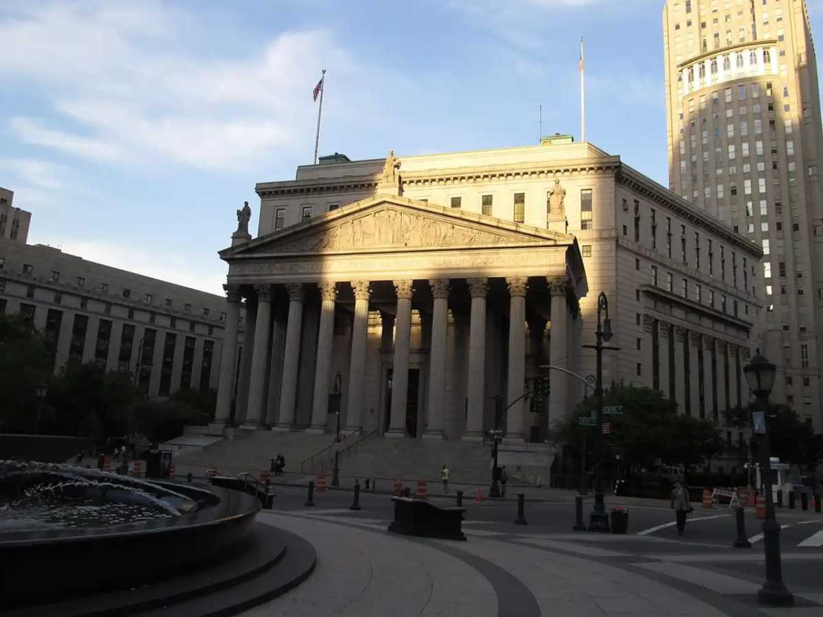 Asociaciones de abogados latinos se oponen a la destitución del senador Sepúlveda como presidente del Comité Judicial del Senado