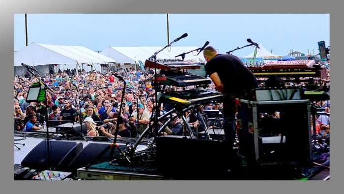 Vívelo LI : Festival musical en el Shorefront Park de Patchogue