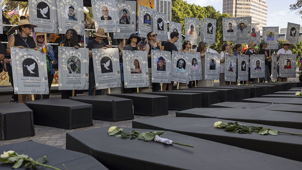 En protesta nacional piden justicia por inmigrantes muertos baleados por ICE