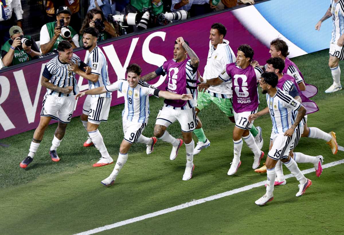 Golazo de Julián Álvarez mete a Argentina en "semis" donde chocará con Inglaterra