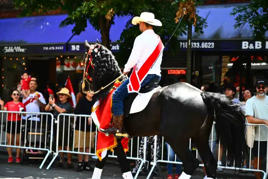 Desfile Internacional Peruano