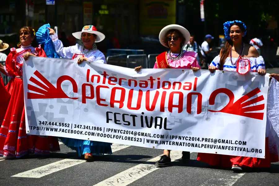 Desfile Internacional Peruano