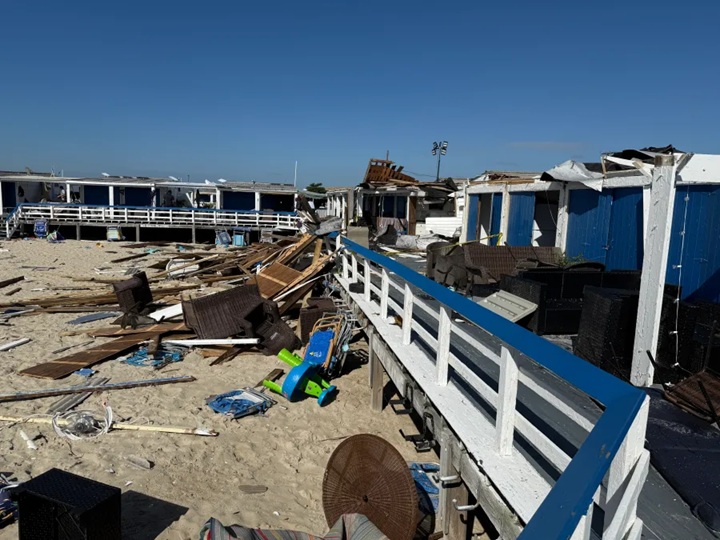 Un tornado impacta Long Island y causa daños considerables en Atlantic Beach