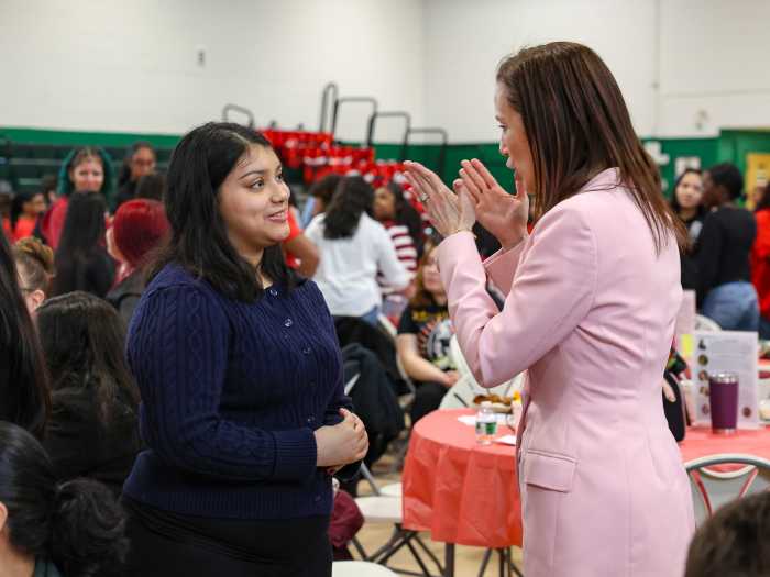 Forbes incluye a las escuelas de Brentwood entre los "mejores empleadores de EEUU para mujeres"