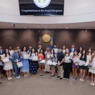 Legislatura de Suffolk reconoce a jóvenes destacados de entre 13 y 18 años