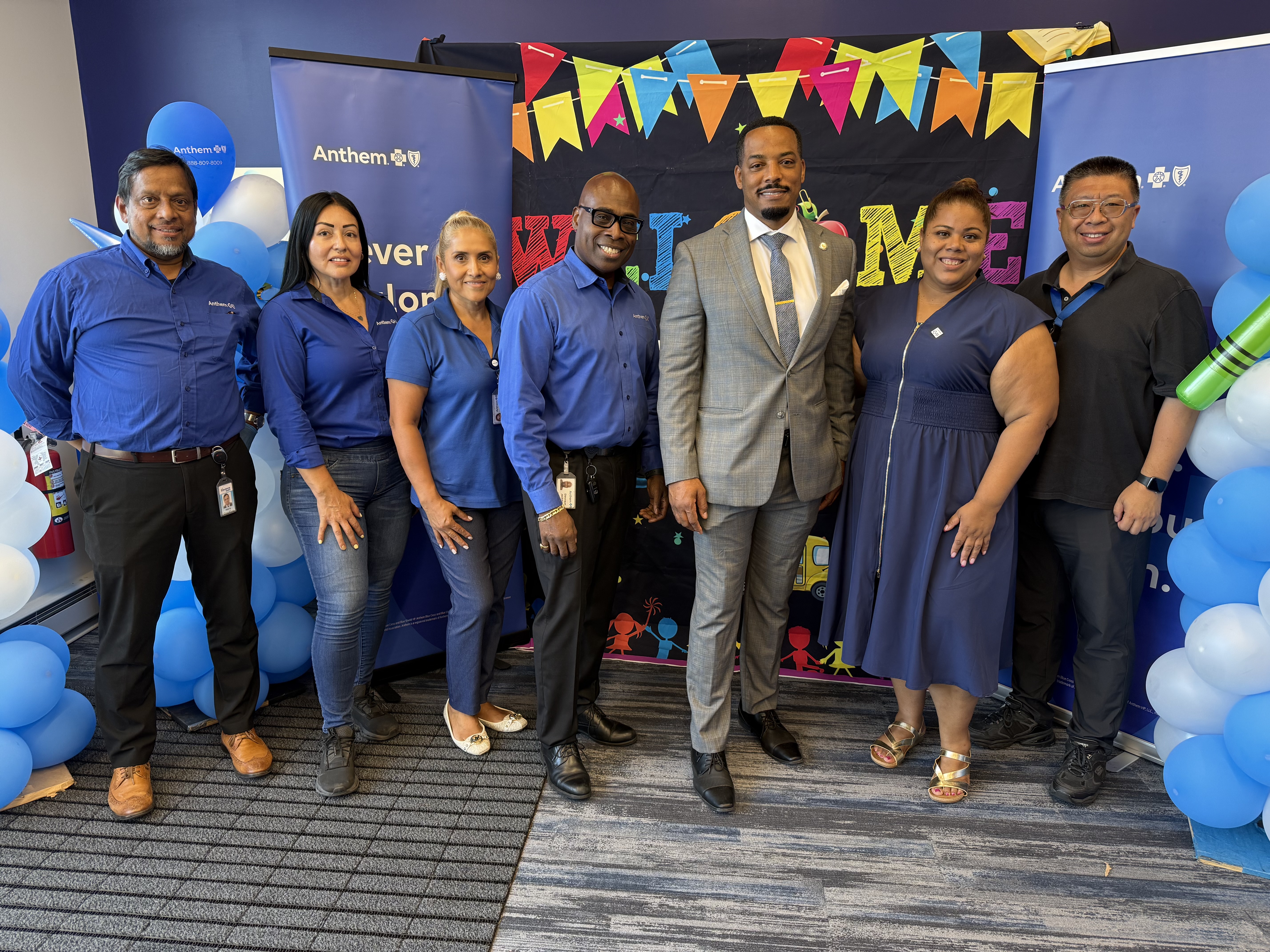 Legislador Davis apoya la celebración de "regreso a clases" de Anthem