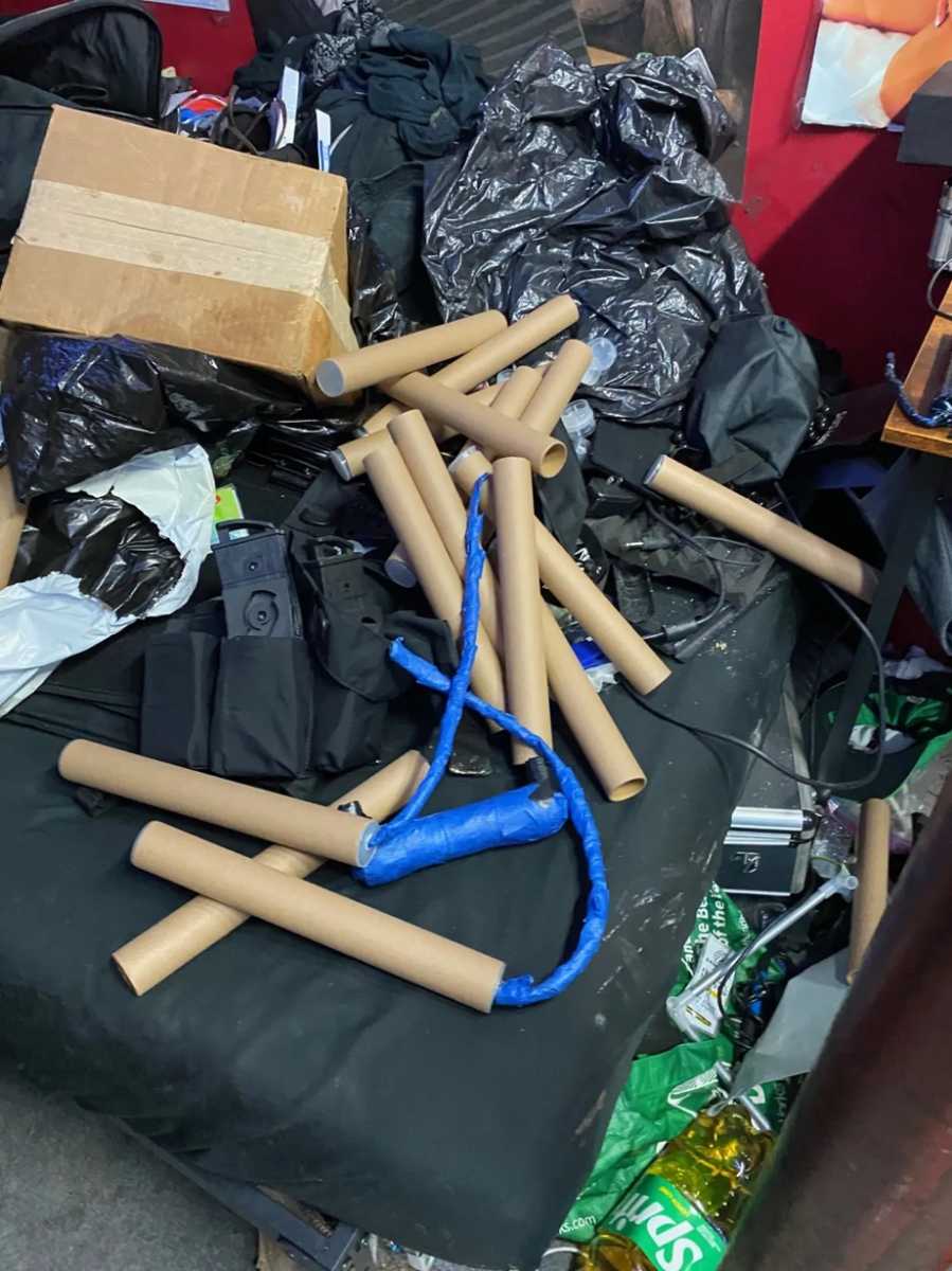 Hombre de Westbury condenado a 6 años de prisión por vender narcóticos y poseer explosivos