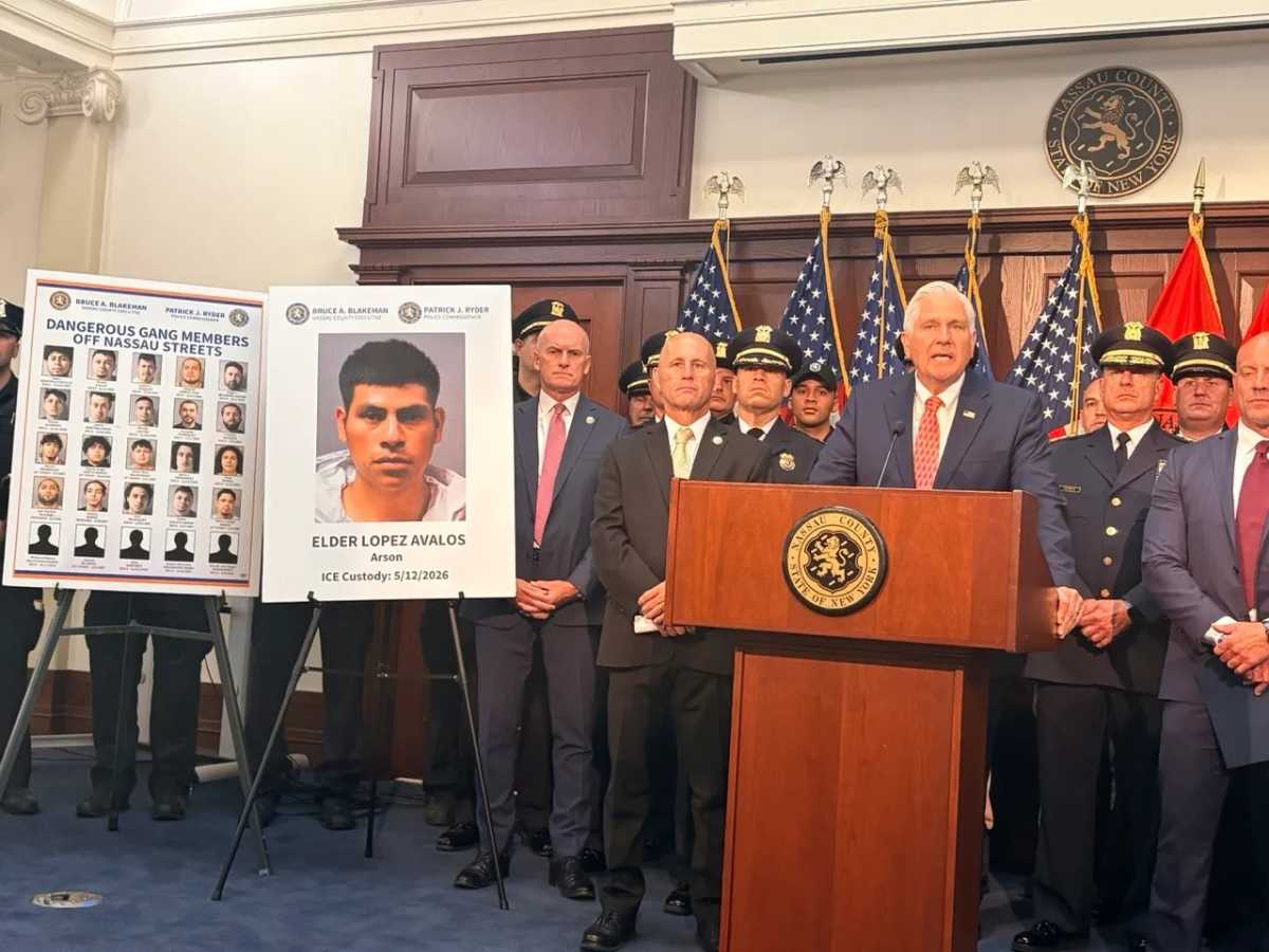 Nassau pone fin a su colaboración con ICE; Blakeman lo califica como el "día más triste"