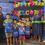 Legislador Davis apoya la celebración de "regreso a clases" de Anthem Blue Cross and Blue Shield
