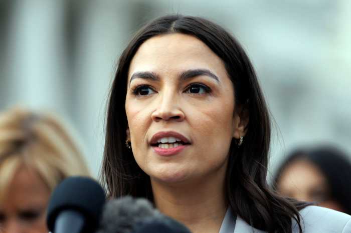 La demócrata Alexandria Ocasio-Cortez no descarta buscar la Presidencia en 2028
