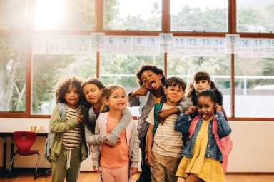 Prepare a sus niños para el regreso a clases con una cobertura médica asequible